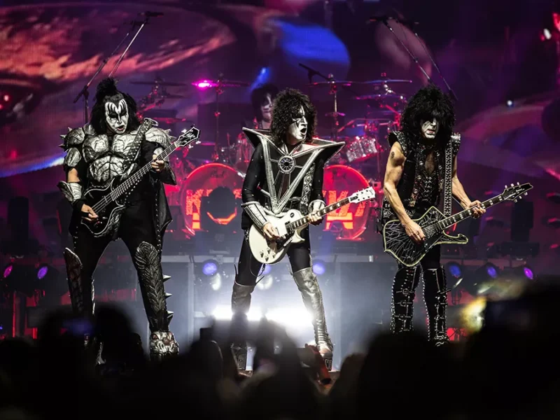 CONCERT PHOTOS: Gene Simmons and Paul Stanley bring KISS: End of the Road Tour to PPG Paints Arena
