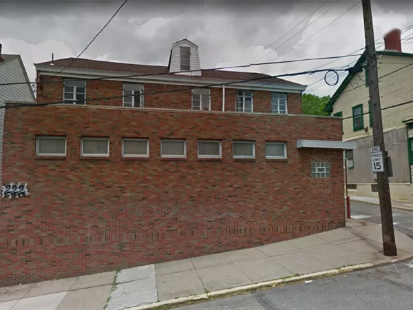 DIY venue 222 Ormsby is up and running again, but some old problems persist