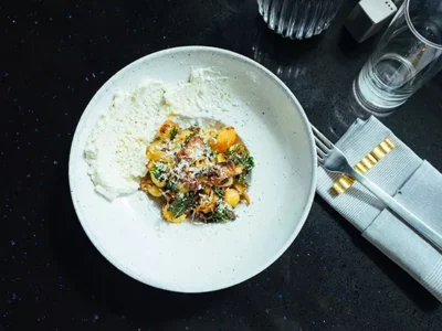 Spirits & Tales’ French fare flies high above Oakland skyline