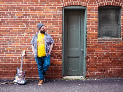 Local songwriter pens synthpop dance music LP about alkyl nitrites