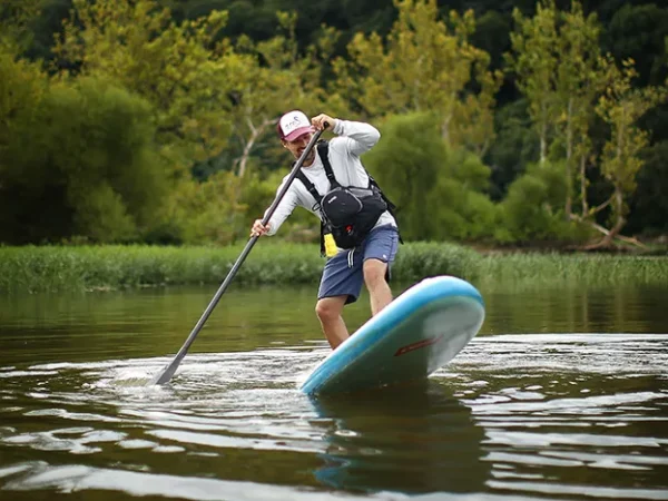 Escape to the beautiful islands of Oakmont