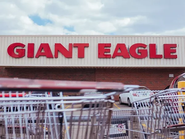 Giant Eagle is urging customers not to open carry firearms in its stores