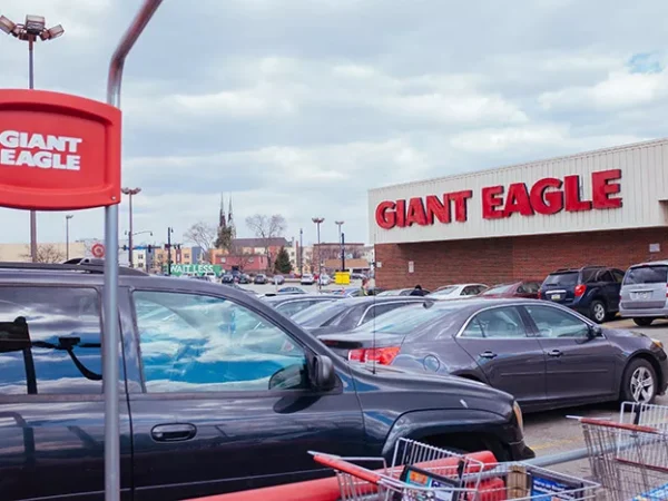 Advocates want less parking, more housing at Shakespeare Giant Eagle development