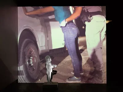 Glass Center exhibit Cuando el Río Suena illustrates the fragility of children caught in the immigration crisis