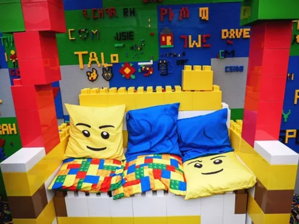 Lego-themed pop-up bar comes to Pittsburgh this weekend