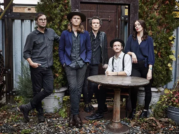 The 412 with Wesley Schultz of The Lumineers
