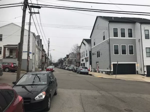 Pittsburgh mayor introduces bill to ease parking requirements for row houses