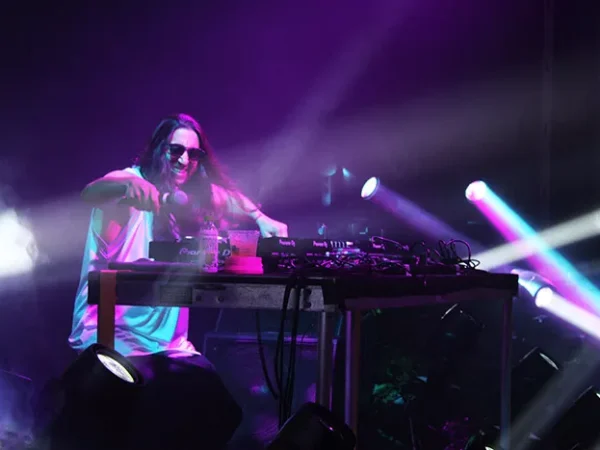 Space Jesus closes out his Moon.Landing tour in Pittsburgh