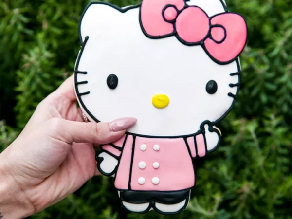 The Hello Kitty Cafe Truck rolls into town, Wiz Khalifa announces a new munchie delivery service, and more Pittsburgh food news