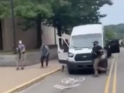 Pittsburgh Police, Peduto respond to protest marshal arrested by rifle-carrying officers in unmarked van during Saturday protest