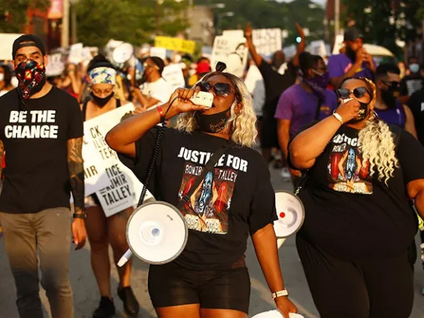 What is the correct way to protest?