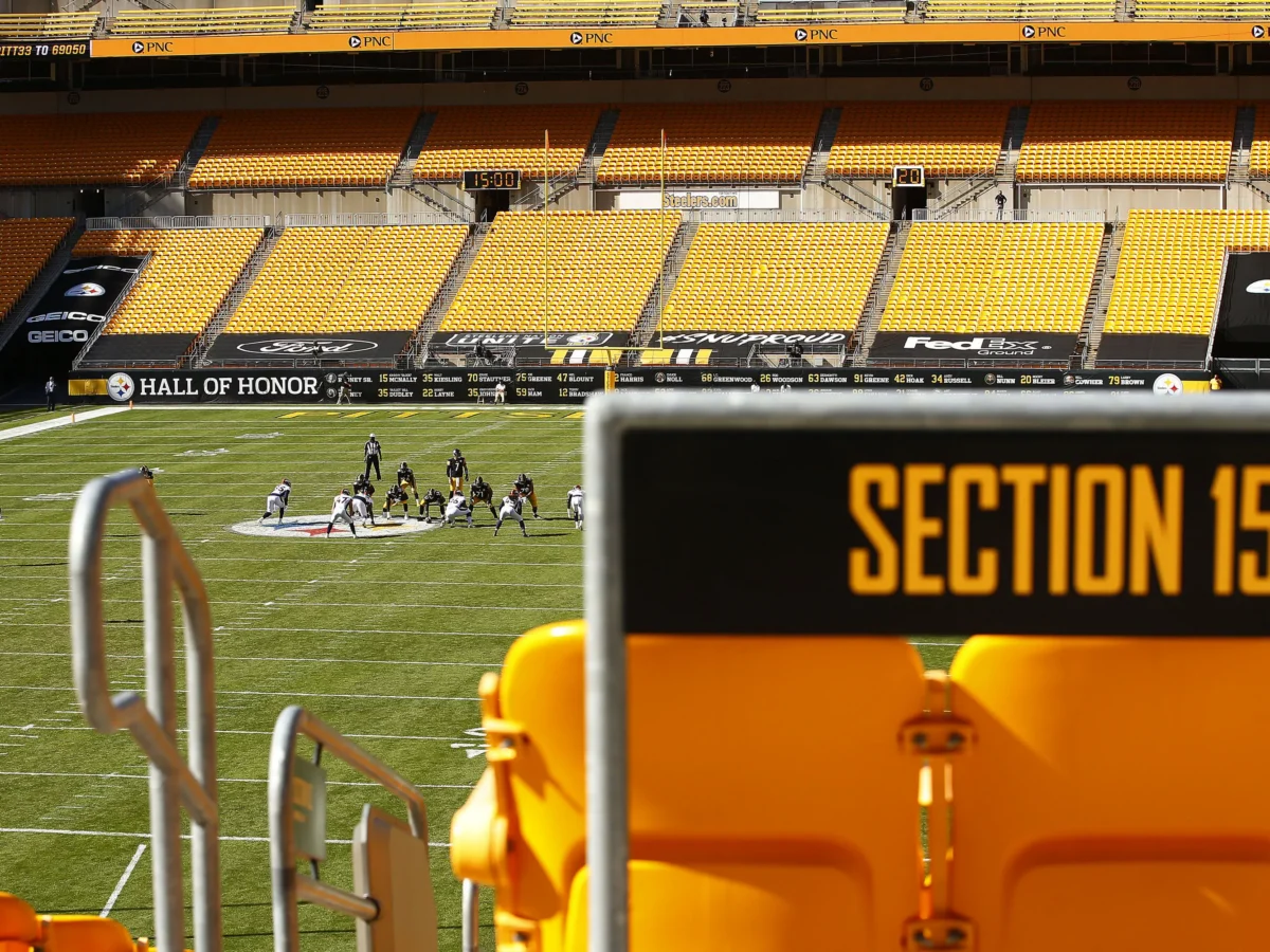 Steelers get 26-21 win at empty Heinz Field