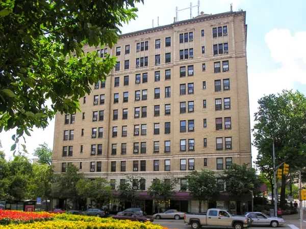 Searching for an apartment? Mozart Management has you covered