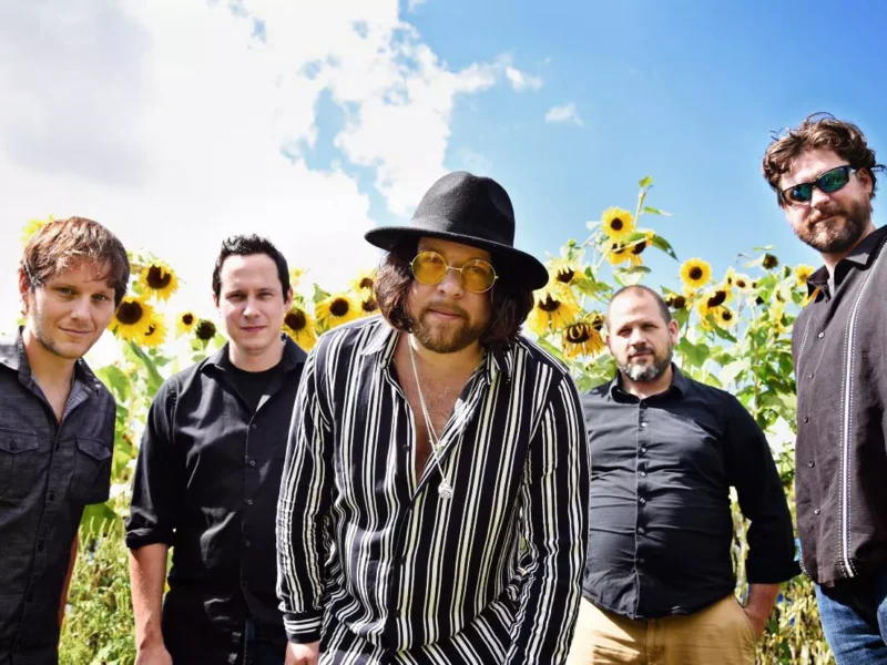 Join Derek Woods Band and Swiss Army in Yinz Citizen’s second virtual concert