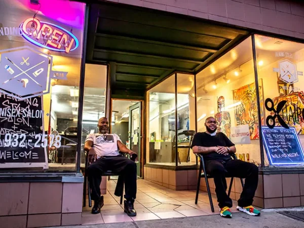 Pittsburghers fill East Carson Street during weekend with more relaxed restrictions