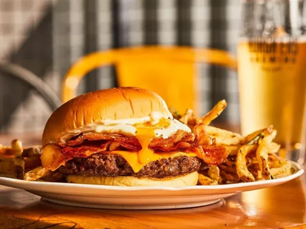 Burgh’ers Brewing brings smashburgers and beer to The Highline