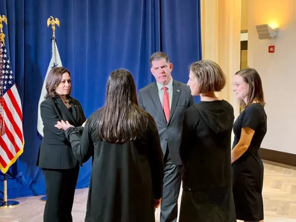 Pittsburgh unionized Google contractors met with Kamala Harris and Labor Secretary Walsh