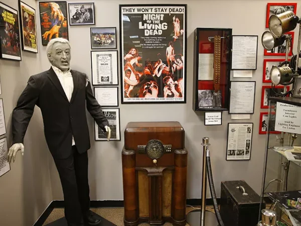Living Dead Museum gets back to zombie business at Monroeville Mall