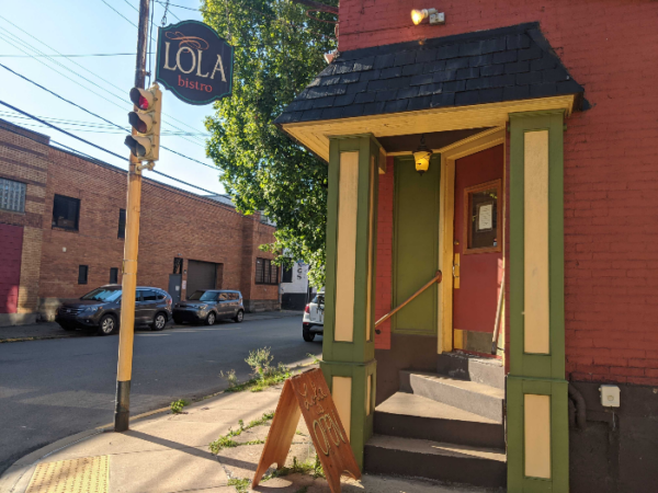 Two restaurants on Pittsburgh’s North Side requiring proof of vaccination