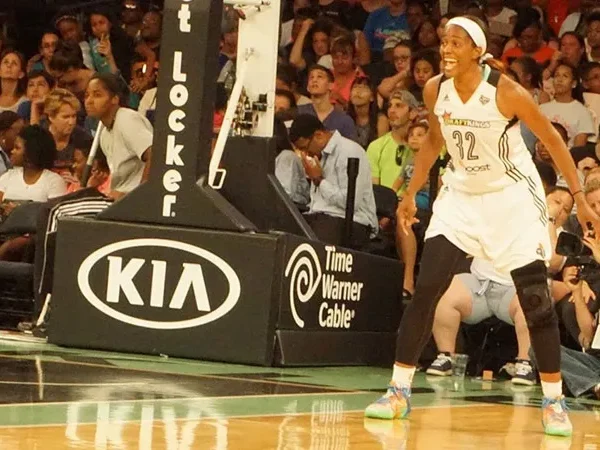 McKeesport native Swin Cash inducted into Women’s Basketball Hall of Fame