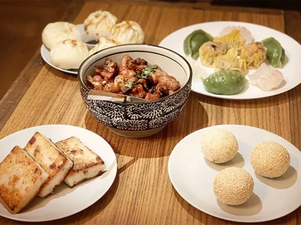 芋见BAO’s wide variety of dim sum offers delicious options that are perfect for sharing