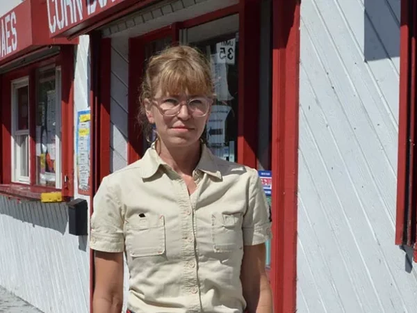 Pittsburgh artist Leah Patgorski shares her “cool safari guide” style