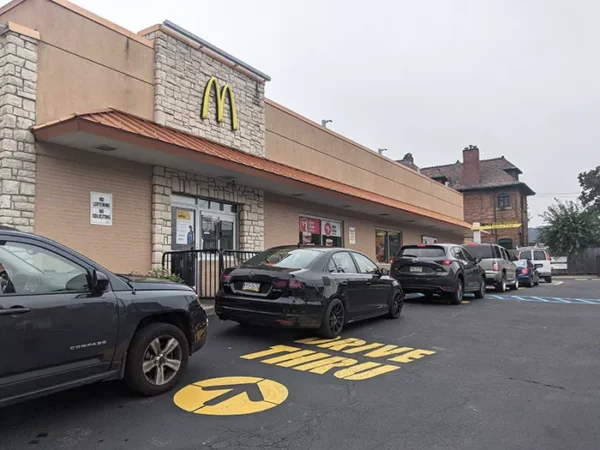Proposal would limit new drive-thrus and parking for Pittsburgh restaurants