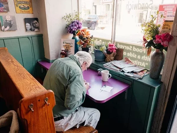 No Matter What exhibition uses street photography to benefit Pittsburgh cancer center