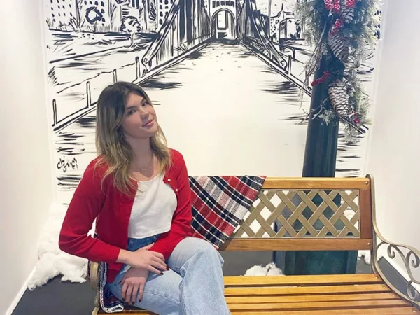 Pittsburgh pop-up selfie museum offers perfect spot for holiday photos