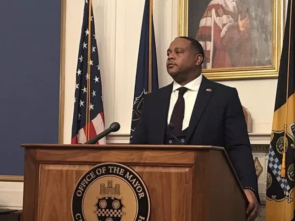 Ed Gainey sworn in as Pittsburgh’s first Black mayor; addresses questions on policing