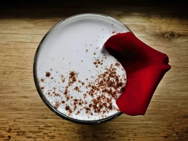 Seven Pittsburgh coffee shops serving tea lattes or steamers