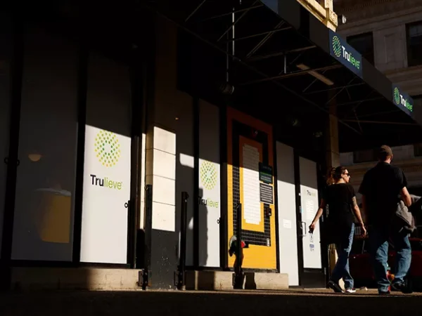 Medical marijuana workers in Pittsburgh look to unions to shore up shaky industry