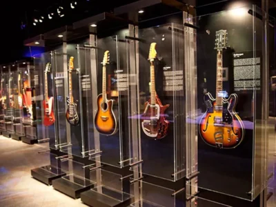 Final tour of popular guitar exhibition stops at Carnegie Science Center