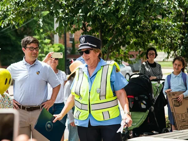 Squirrel Hill community honors beloved retiring crossing guard