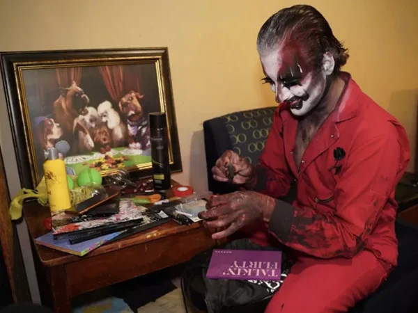 Be Gay [Do Crime] takes drag beyond the 21-and-over crowd