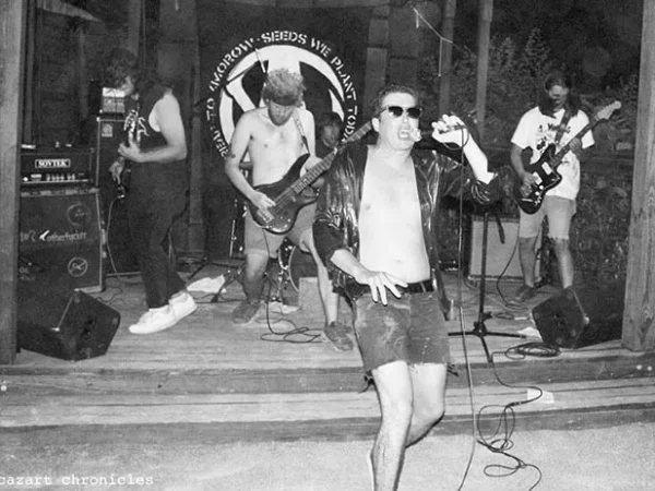 Speed Plans delivers fast, scuzzy hardcore with Statues of God