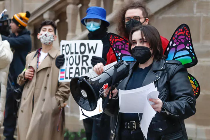 2023-03-24-pitt-trans-protest-607.webp