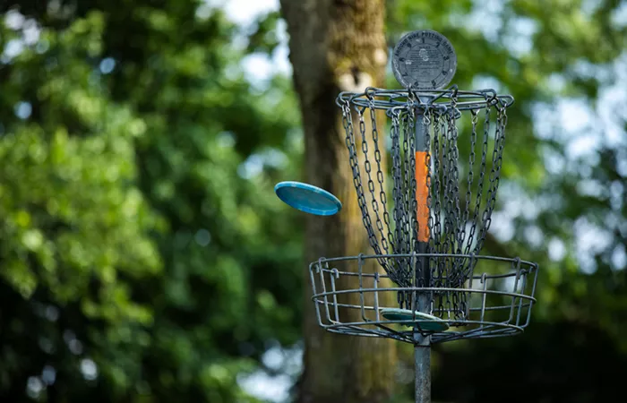 230614-discgolf-schenleypark-rshiring005.webp