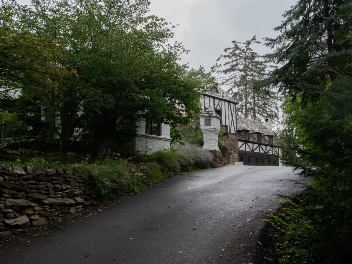 Best Restaurant (West) 2023: Hyeholde Restaurant