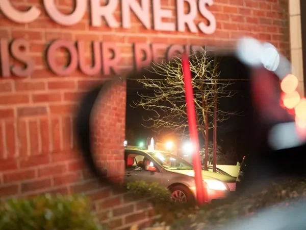 A loving ode to late nights and long lines at the Baum Boulevard Wendy’s