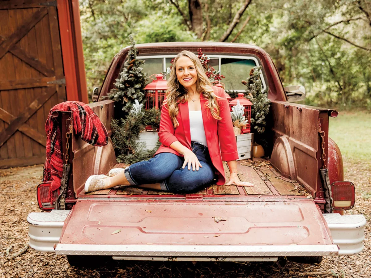 Jennifer Fickley-Baker revisits Pittsburgh past with 26 Ways to Come Home for the Holidays