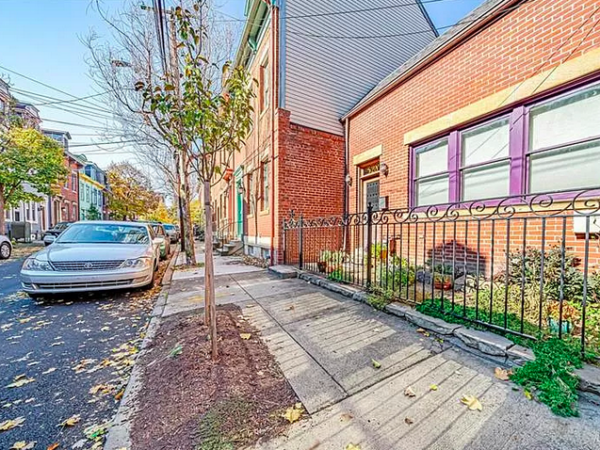 Affordable-ish Housing in Pittsburgh: tiny houses and steep hillsides edition