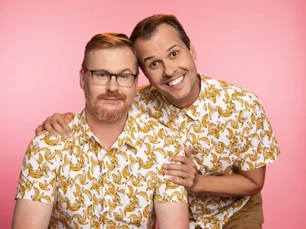 Bananas podcast tour pokes fun at weird news and pits Pittsburgh against Philly