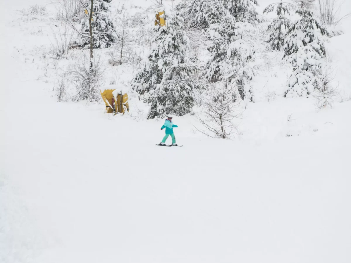 Pittsburgh’s first snowfall attracts skiers and snowboarders to Boyce Park Ski Slopes