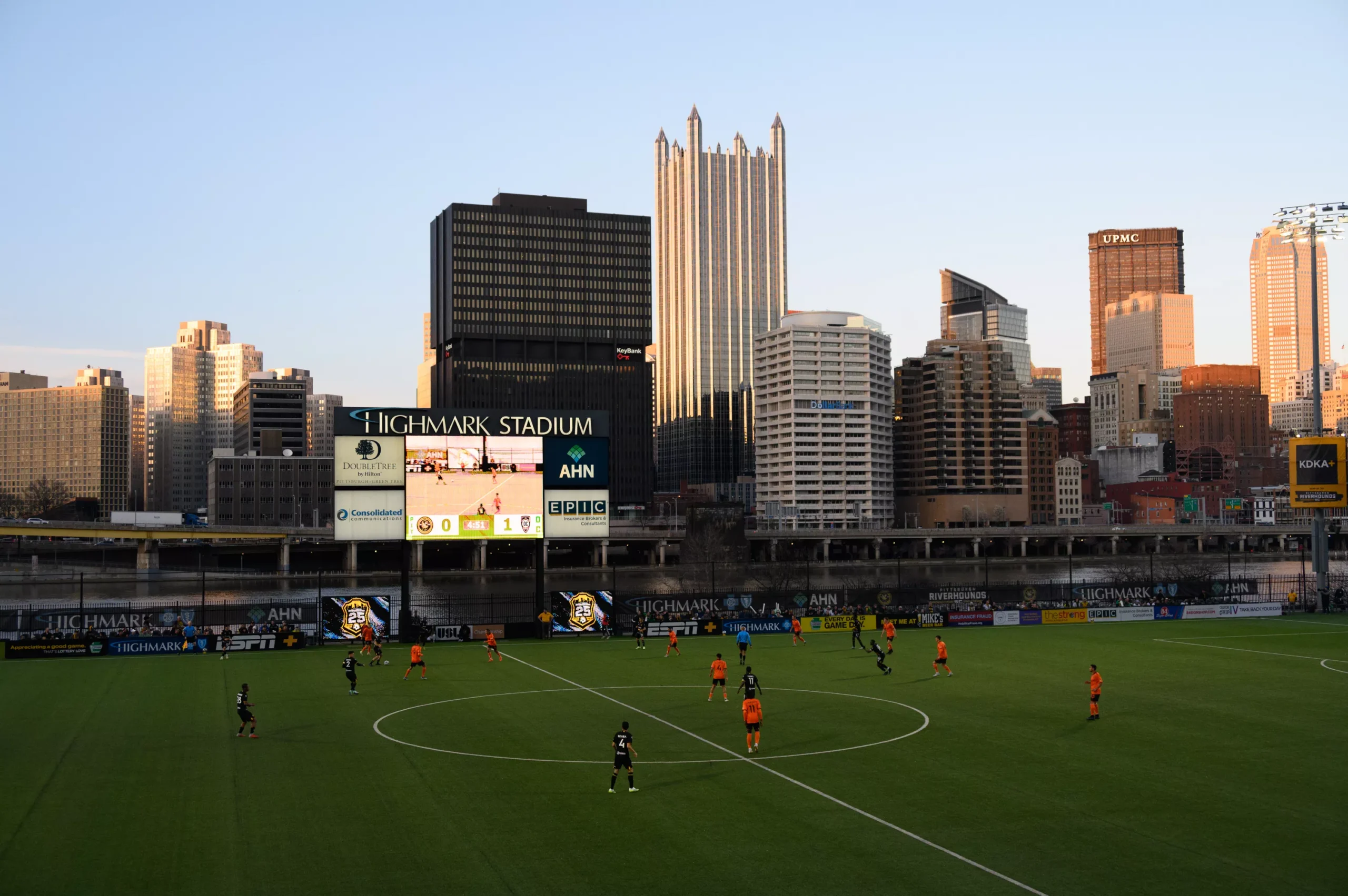 cp-3-16-riverhounds-slideshow09.webp