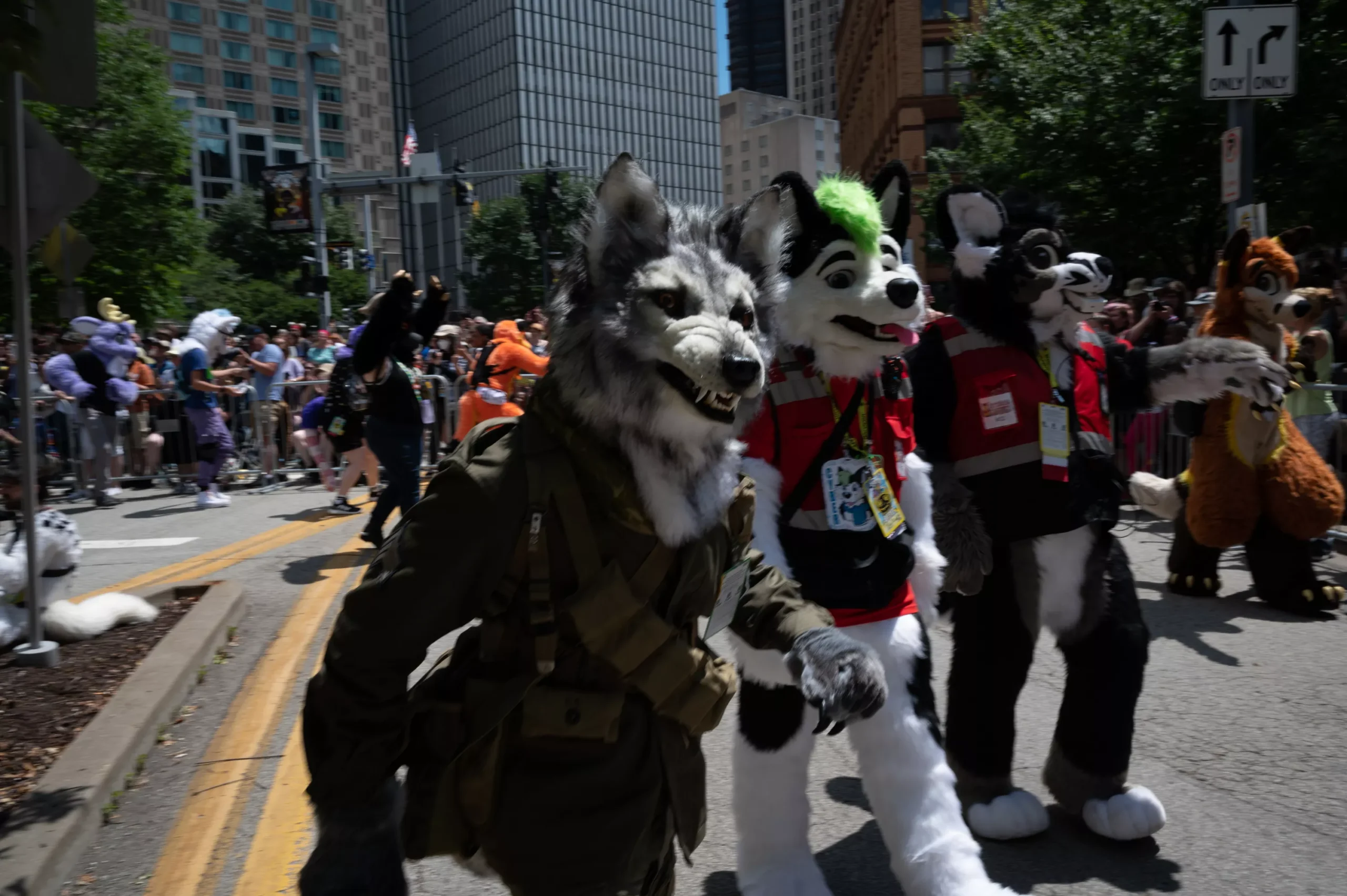 7-6-fursuit-13.webp