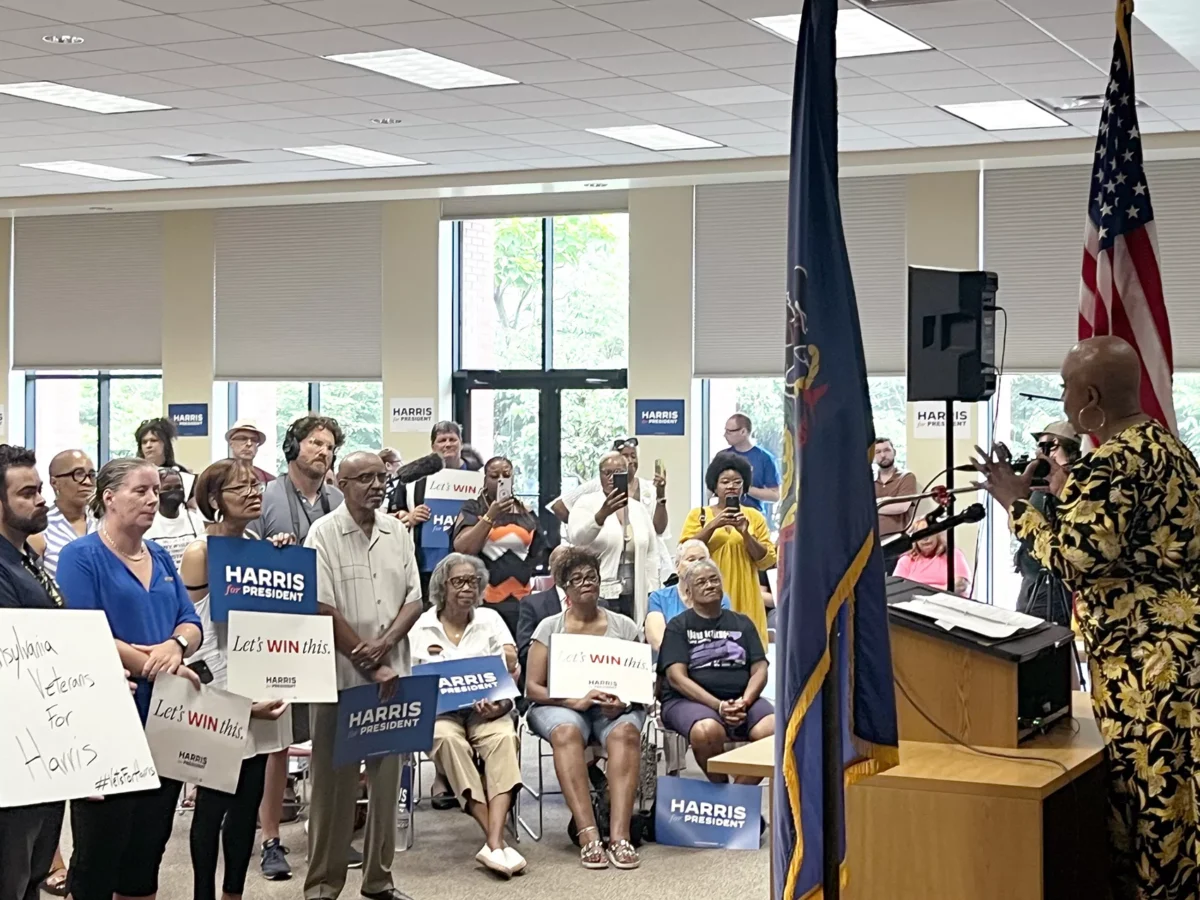 Prominent Dems rally in Pittsburgh to remind voters abortion is on the ballot