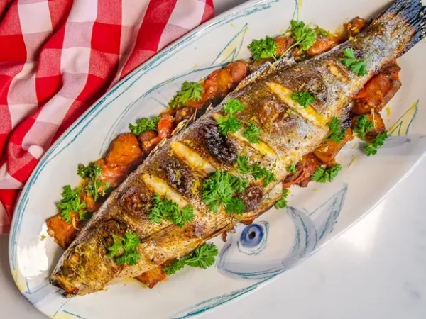 Mineo’s lands at PIT, Station Square loses Hard Rock, and more Pittsburgh food news