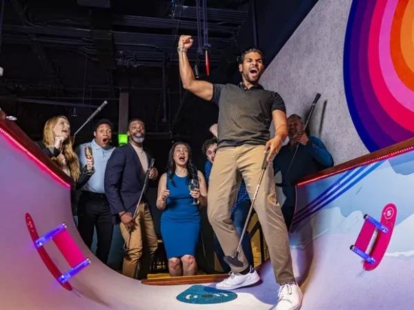 New Year’s Day feasts, Dry January deals, and more Pittsburgh food news