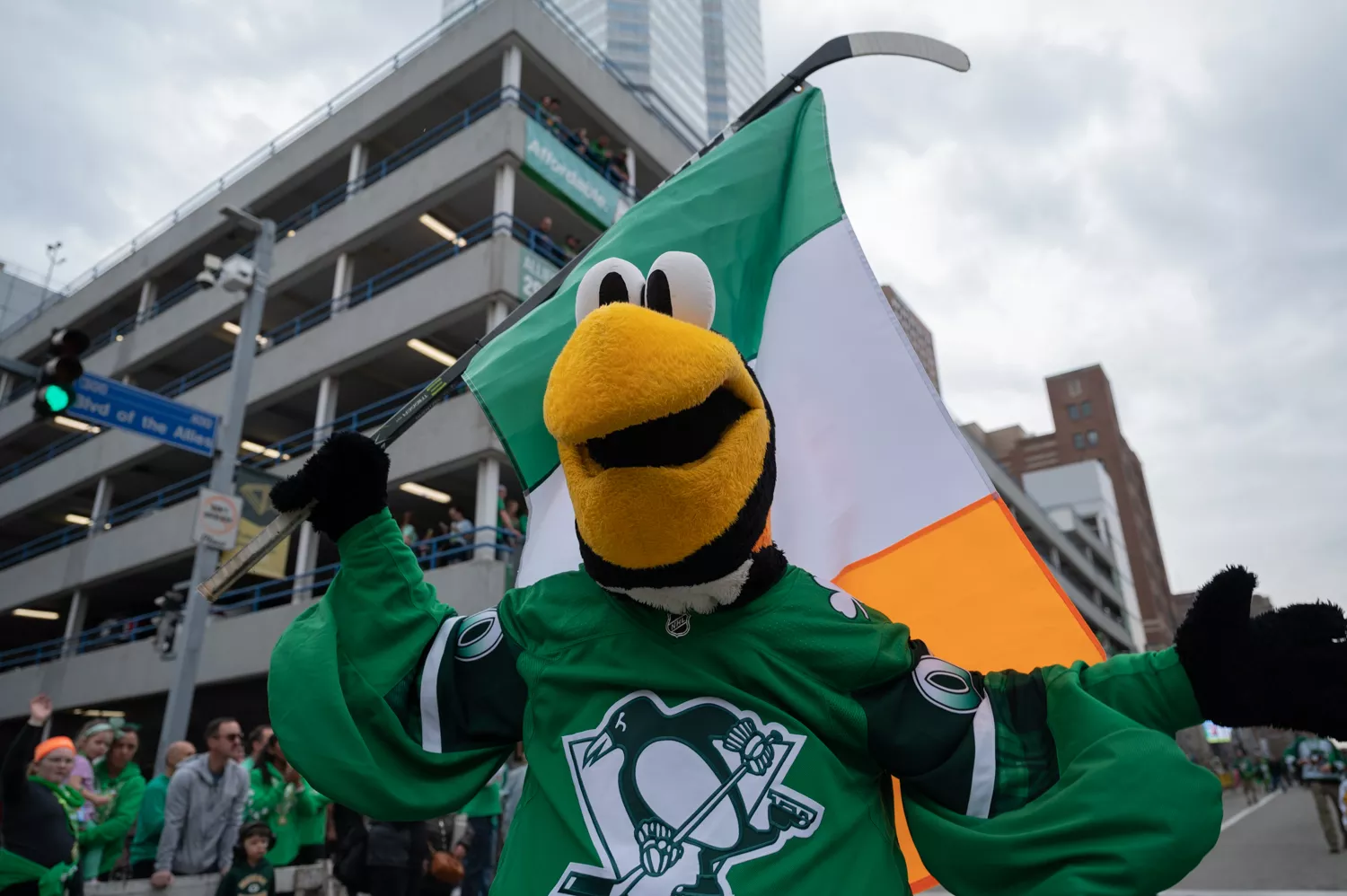 Thousands flock Downtown for 2025 St. Patrick's Day Parade - Pittsburgh ...